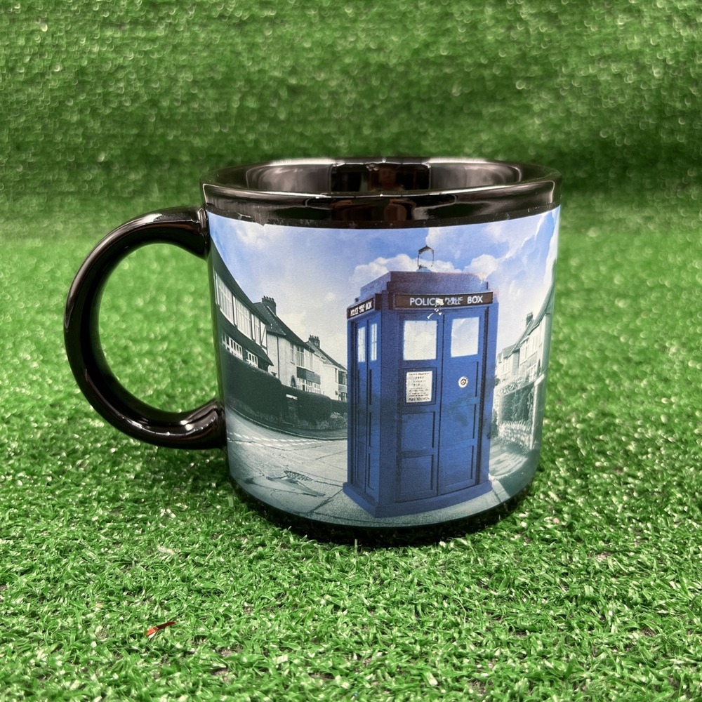 Dr. Doctor Who Disappearing Tardis Coffee Mug BBC 2011 Cup